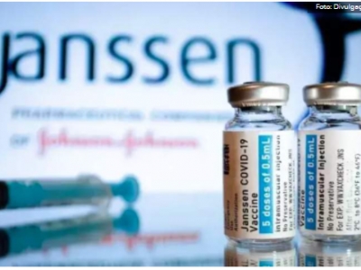 ES vai receber 50 mil doses da vacina da Janssen e quer aplicar todas em apenas um dia