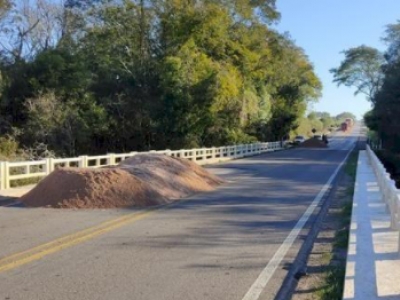 Restrição de tráfego de veículos pesados na BR-290/RS