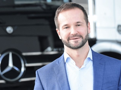 Mercedes-Benz conclui investimentos e busca liderança sustentável