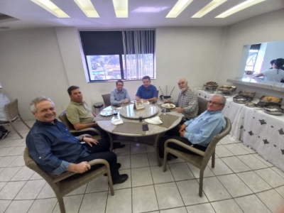 Alto quórum, apresentação oficial e convidados especiais em Almoço Executivo