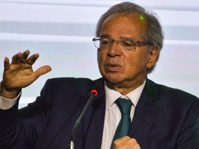 Ministro diz que desemprego cairá para 8% antes do fim do ano