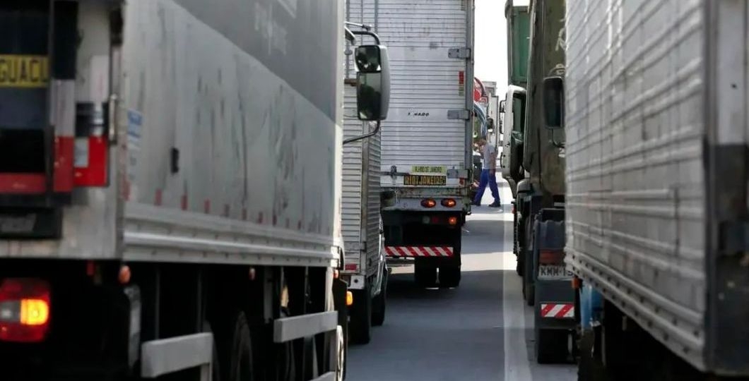 Senado debate infraestrutura para cumprimento da Lei dos Caminhoneiros