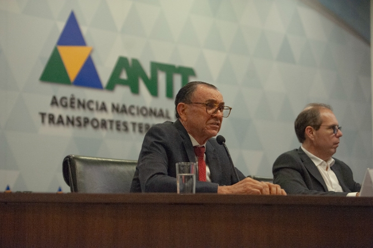 Com a participação da CNT, encontro na ANTT debate a ampliação da rede ferroviária federal