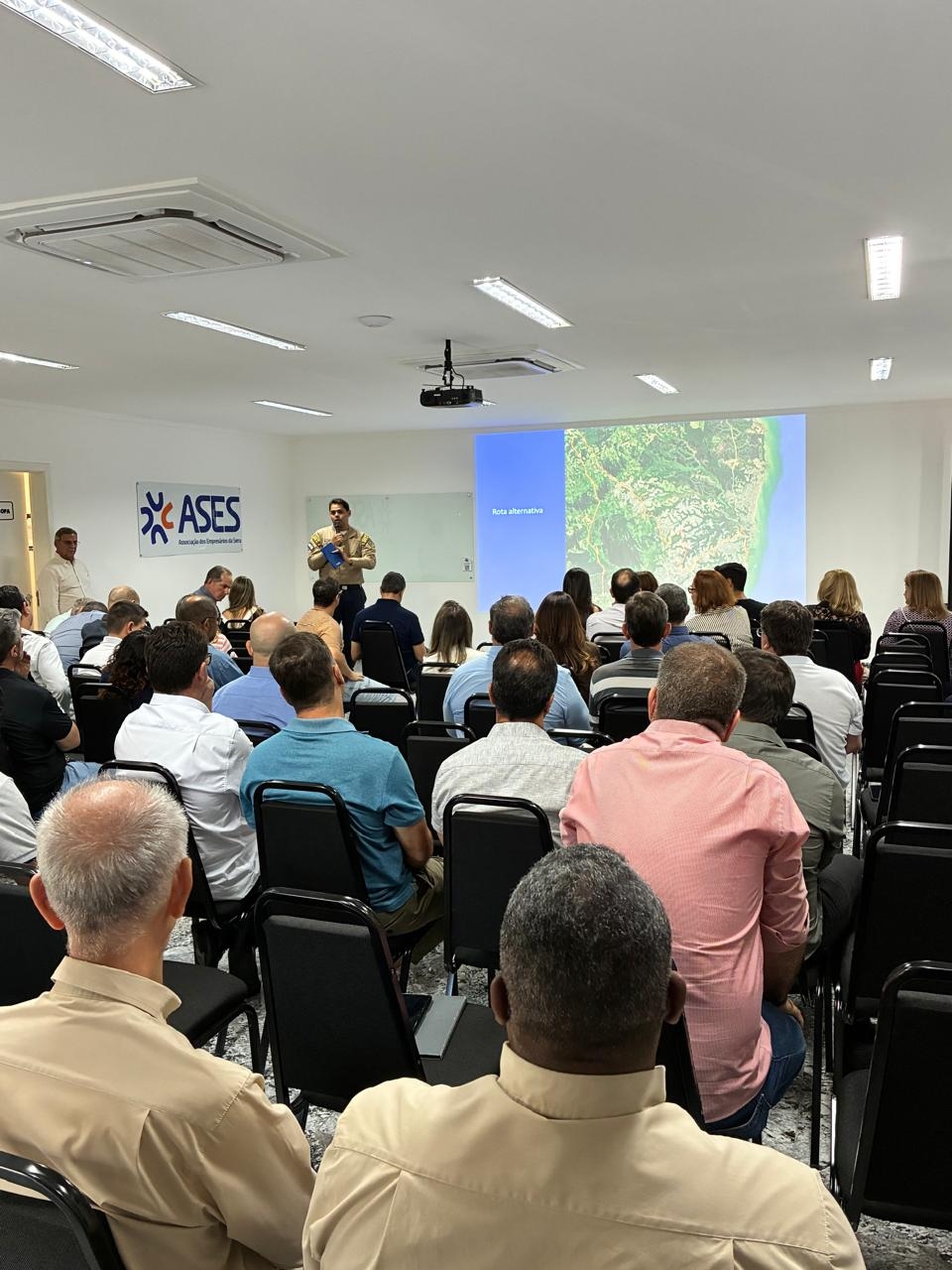 Restrição do tráfego de caminhões na Serra: TRC&Log reitera preocupação e destaca dificuldades