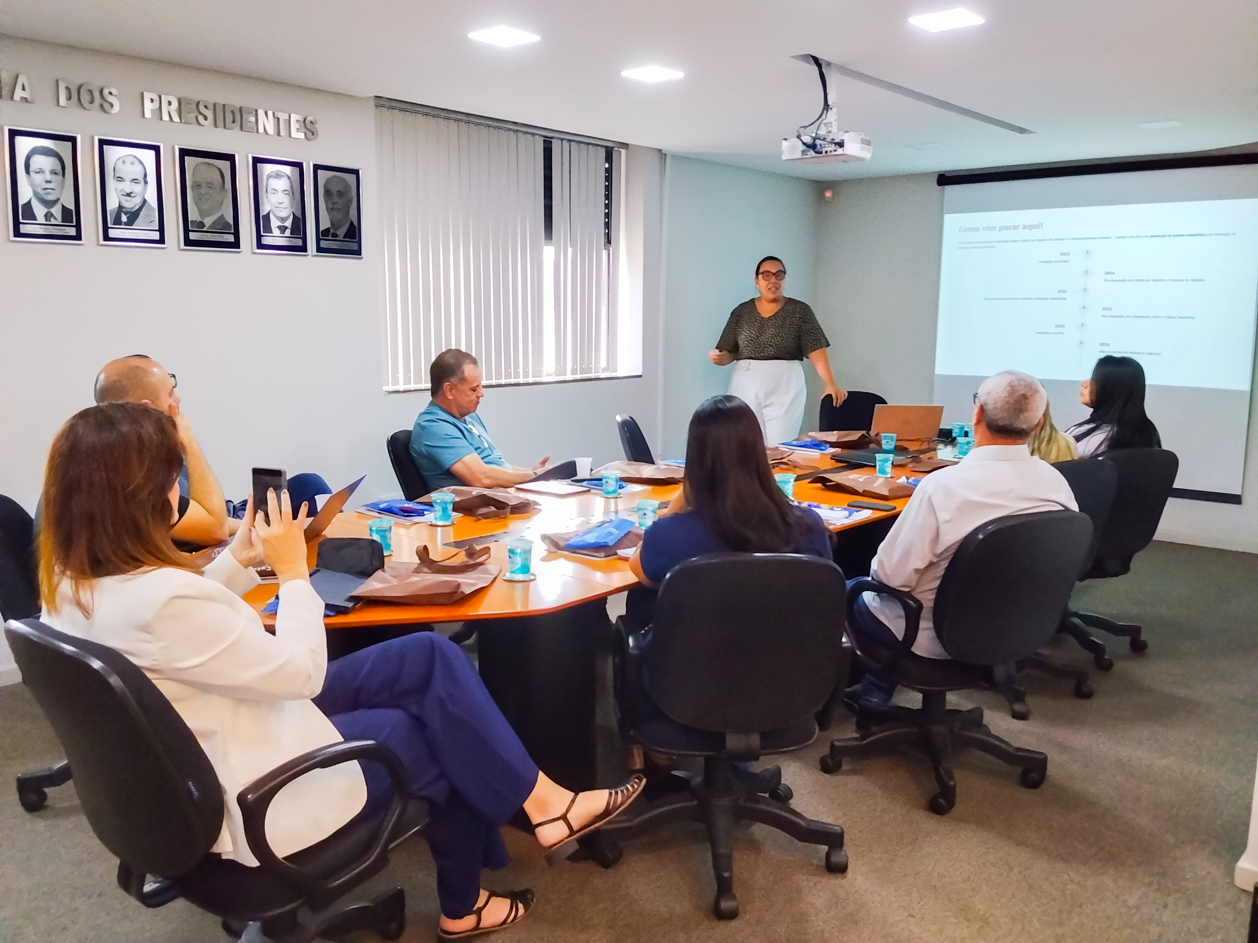 Liderar com clareza: Transcares capacita profissionais em comunicação e compliance