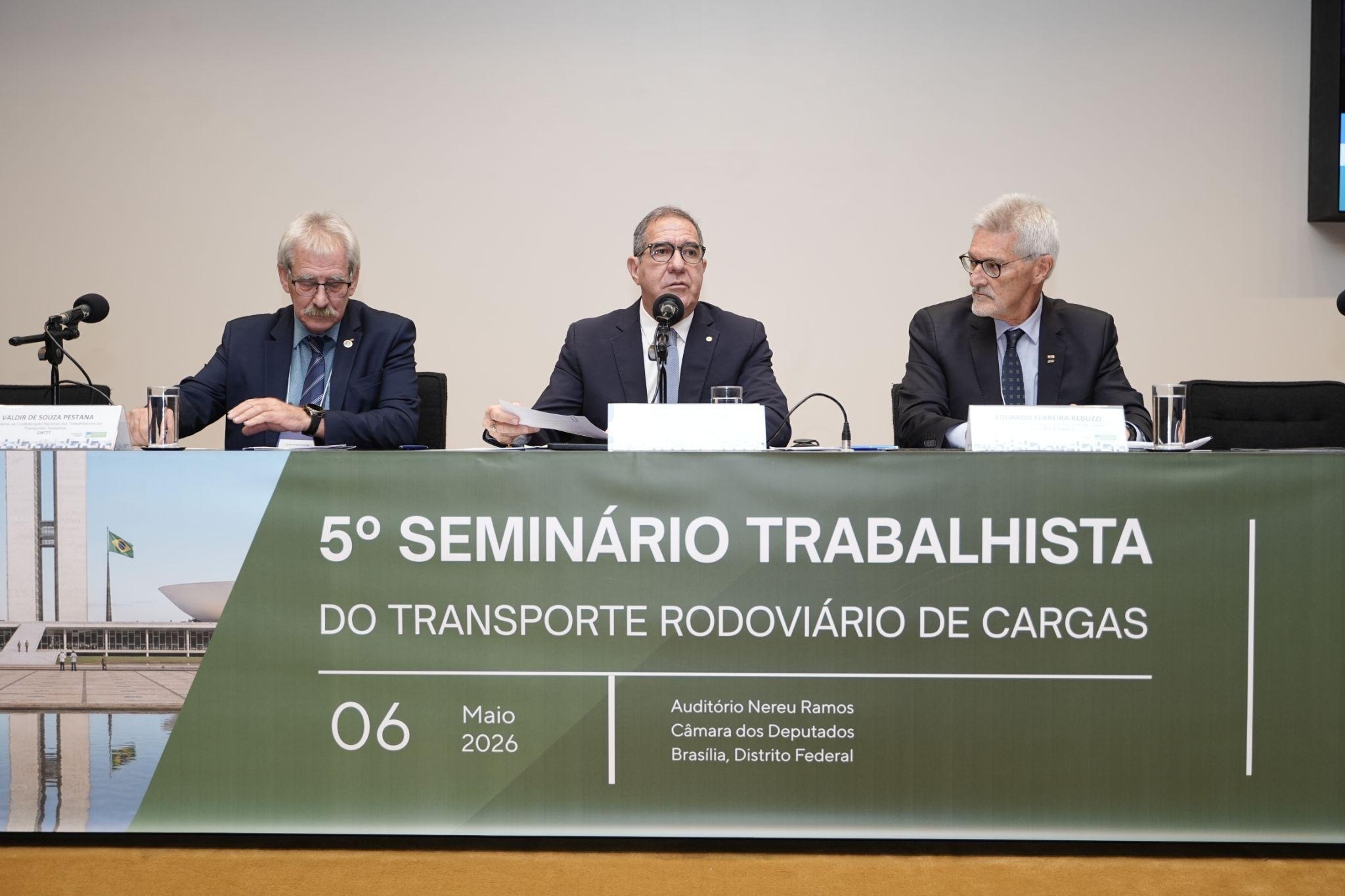 Transcares participa de discussão sobre IA, provas digitais e redução da jornada de trabalho em Brasília
