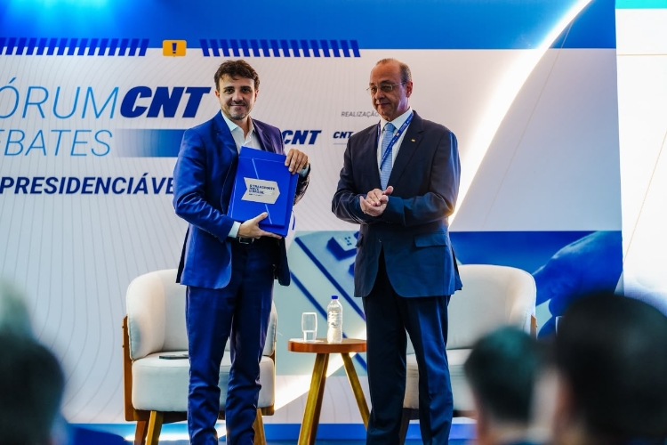Renan Santos defende mais investimentos em infraestrutura no Fórum CNT de Debates